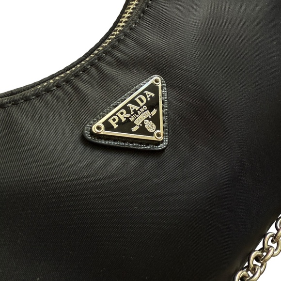 Black Chain Bag - Picture 8 of 10